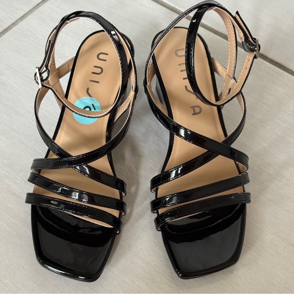 Unisa Women's Kealie Wedge Sandals  black. New. Size 6